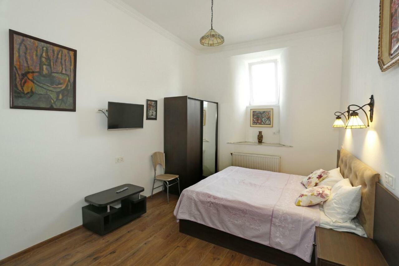 Old - Gold Gala Apartment Tbilisi Ngoại thất bức ảnh