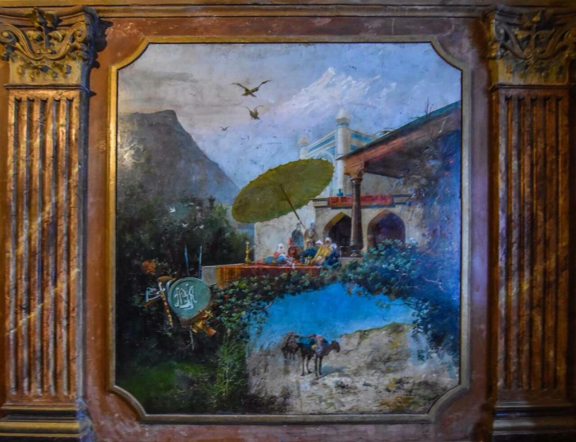 Old - Gold Gala Apartment Tbilisi Ngoại thất bức ảnh