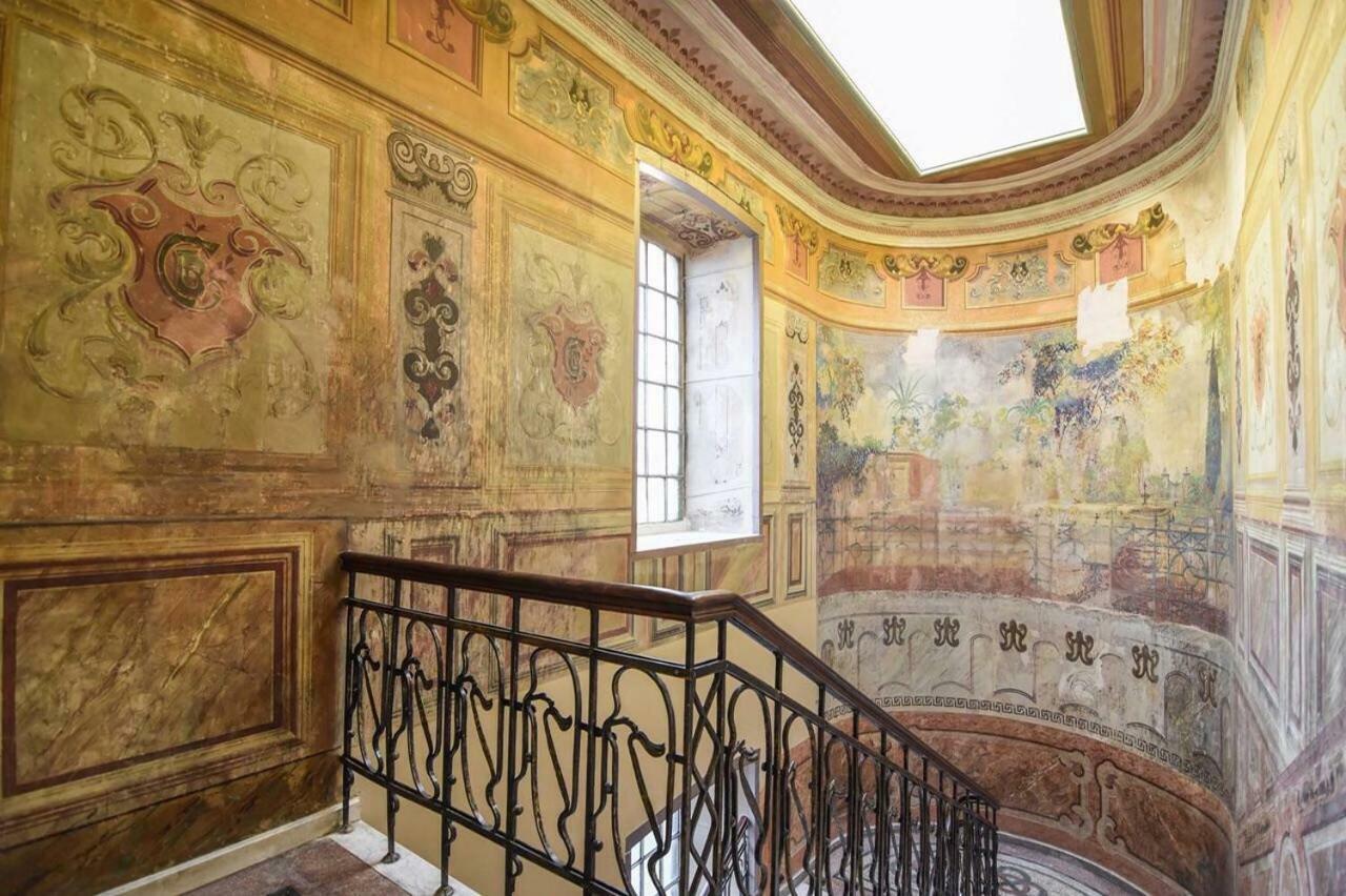 Old - Gold Gala Apartment Tbilisi Ngoại thất bức ảnh
